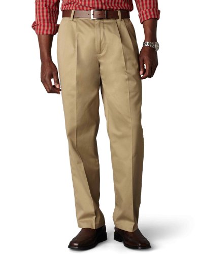 Dockers Men's Signature Khaki D3 Classic Fit Pleated Pant, Dark Khaki, 32x30