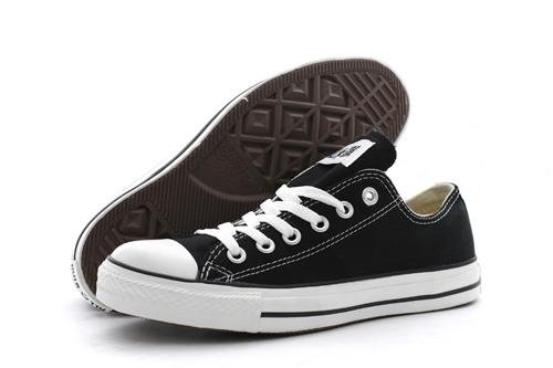 Converse Unisex Chuck Taylor Leather Sneaker